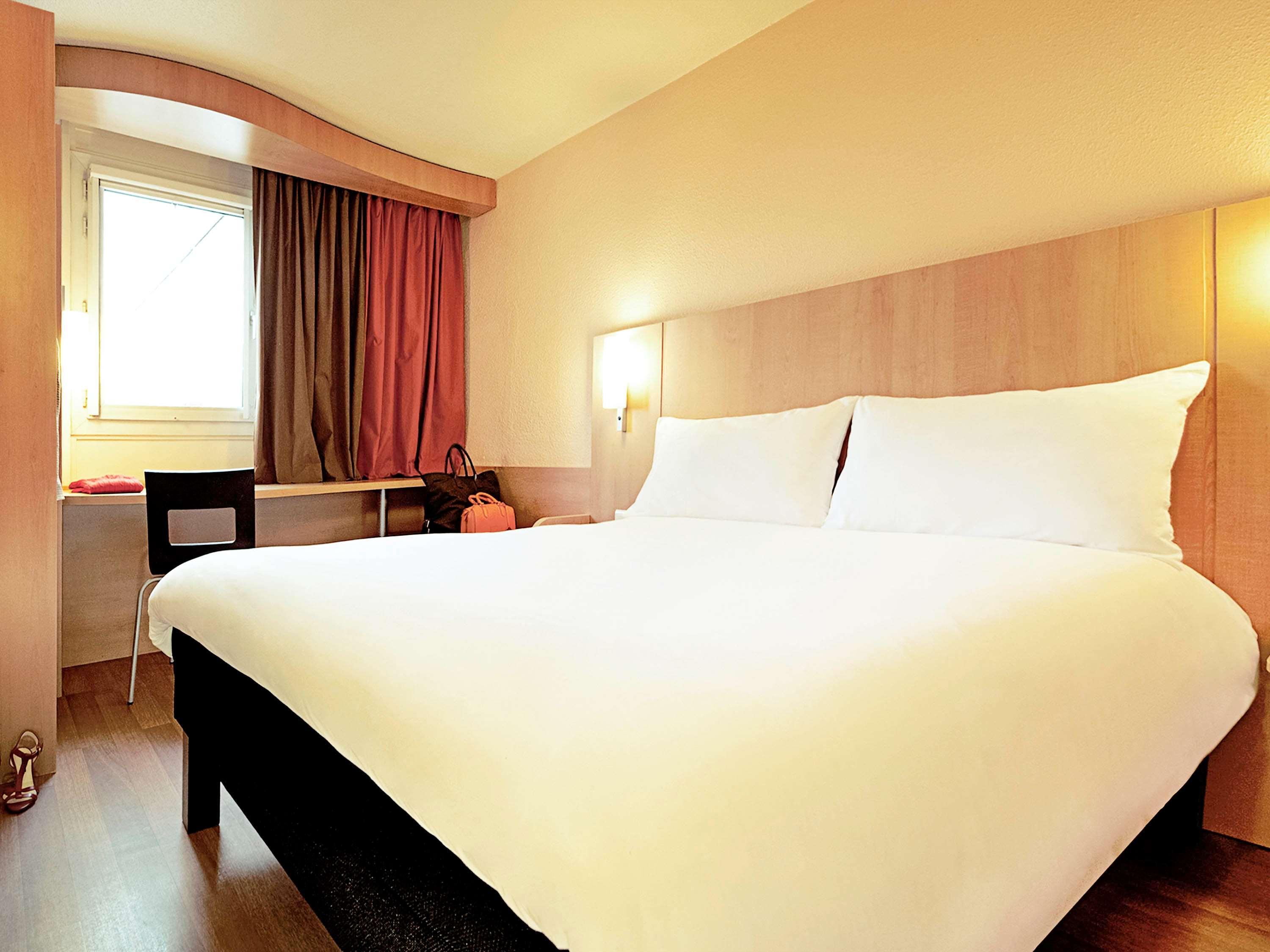 Ibis Lille Centre Gares Hotell Exteriör bild