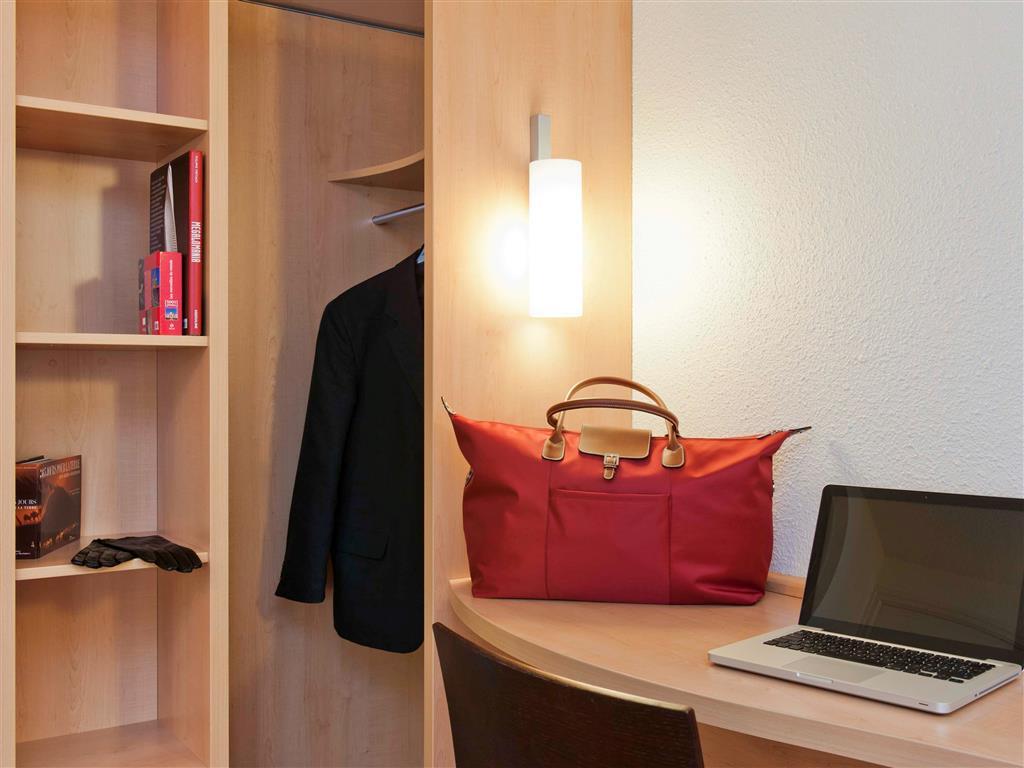 Ibis Lille Centre Gares Hotell Exteriör bild