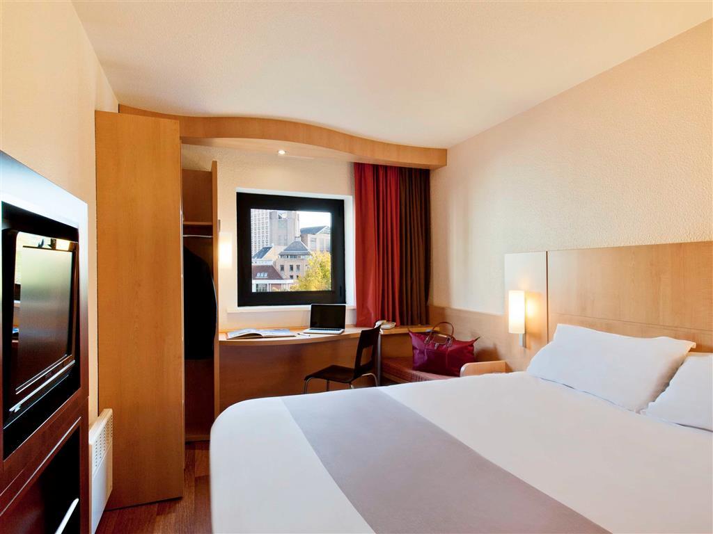 Ibis Lille Centre Gares Hotell Exteriör bild