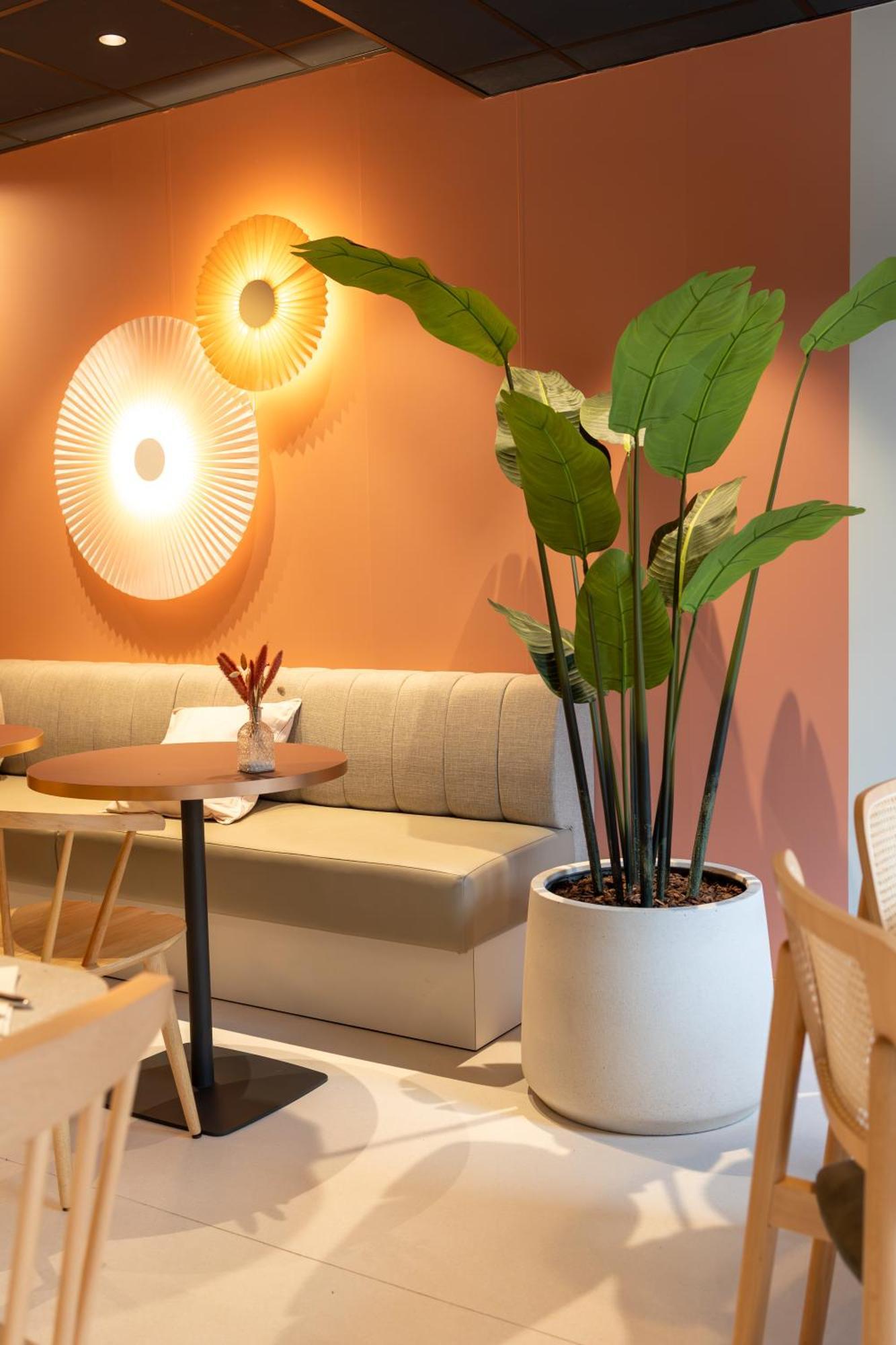 Ibis Lille Centre Gares Hotell Exteriör bild