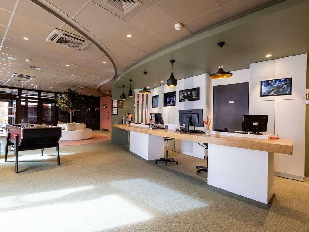 Ibis Lille Centre Gares Hotell Exteriör bild
